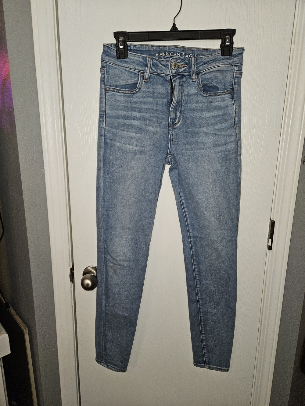 American Eagle Outfitters Light Blue High-Rise Jegging Jeans